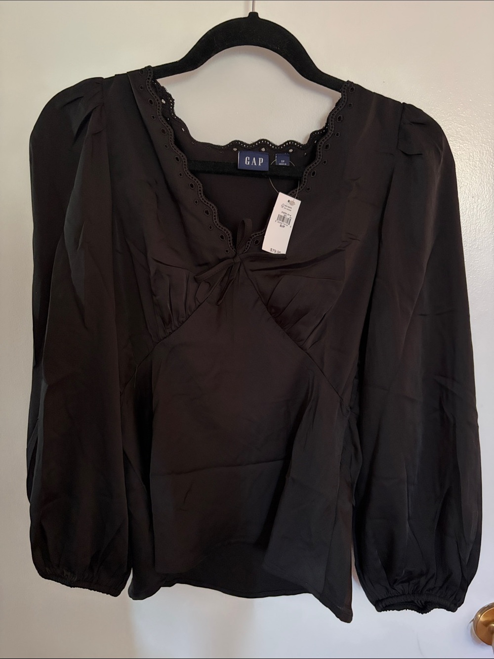 NEW Gap Satin Empire Top in black featuring a lace trim V-neck Size small